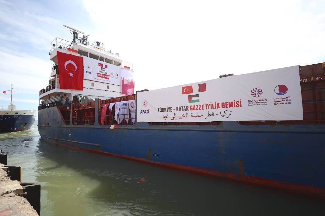 ‘Türkiye-Katar Gazze İyilik Gemisi’ Mersin'den uğurlandı 8